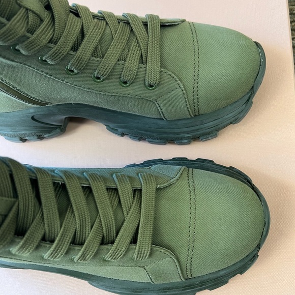 Miu Miu Combat Denim Washed Boot 💚 - Picture 5 of 14